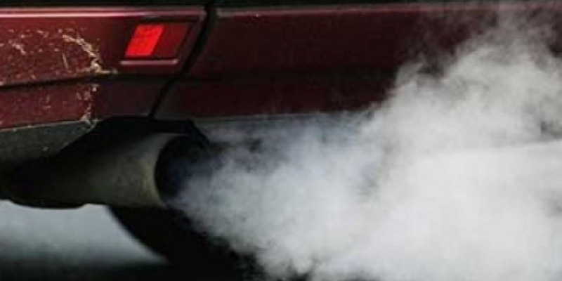 Могилевчанин получил отравление угарным газом, ремонтируя автомобиль