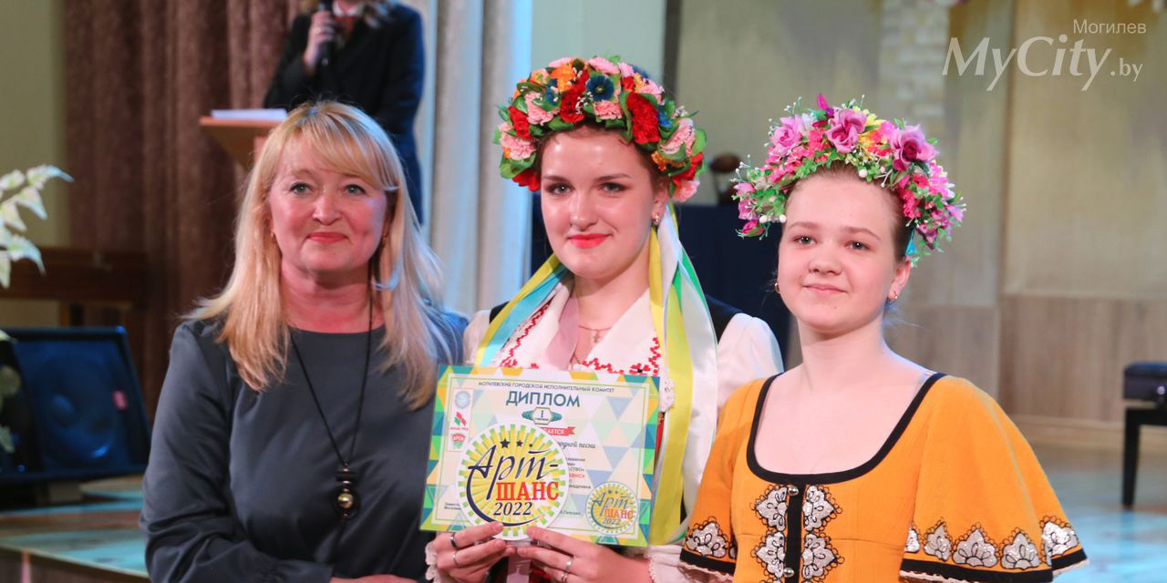 В Могилеве состоялся концерт победителей творческого конкурса «Арт-шанс»