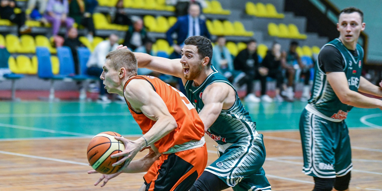 «Борисфен» возглавляет турнирную таблицу чемпионата страны по баскетболу
