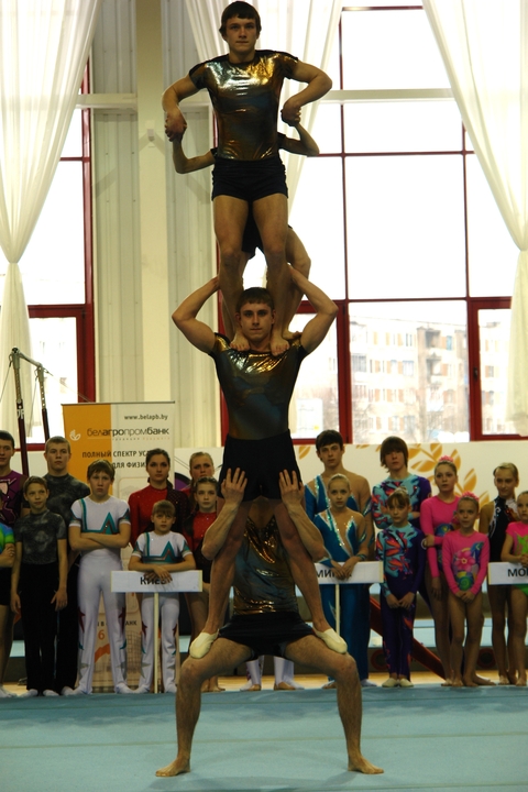 VII открытый турнир «Киндр-сюрприз-2012» в Могилёве: чудеса акробатики и артистизма 