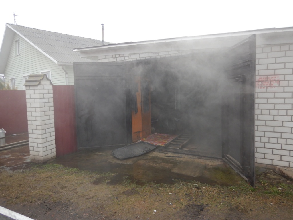 Частный жилой дом и хозпостройка горели в Могилеве 7 марта