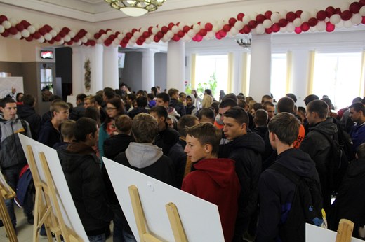 В центре Могилёва работали пункты добровольного экспресс-тестирования на ВИЧ 