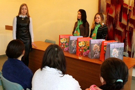 Могилевчанки, родившие детей 8 марта, получили подарки 
