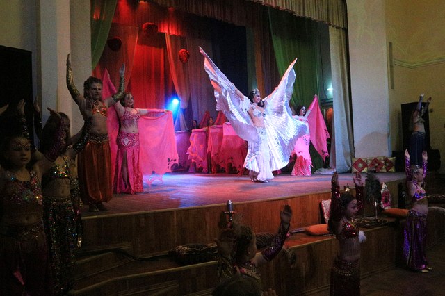 Восхитительный мир восточных танцев. «Аль Арабия» празднует 10-летие  
