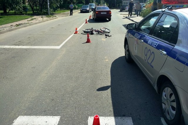 Сводка ГАИ за неделю: велосипедист-ребёнок и пенсионерка попали под авто, мотоциклист врезался в дерево 