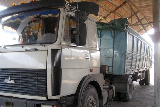  25 тонн зерна незаконно перевозили на Могилёвщине 