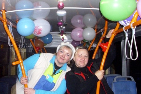 «Новогодний» троллейбус курсирует по Могилёву