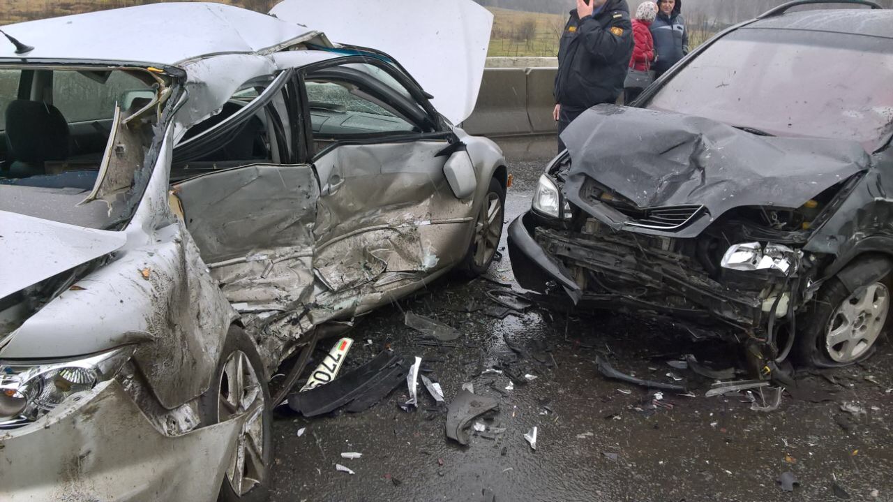 Три машины попали в ДТП на Шмидтовском мосту — сводка ГАИ за неделю