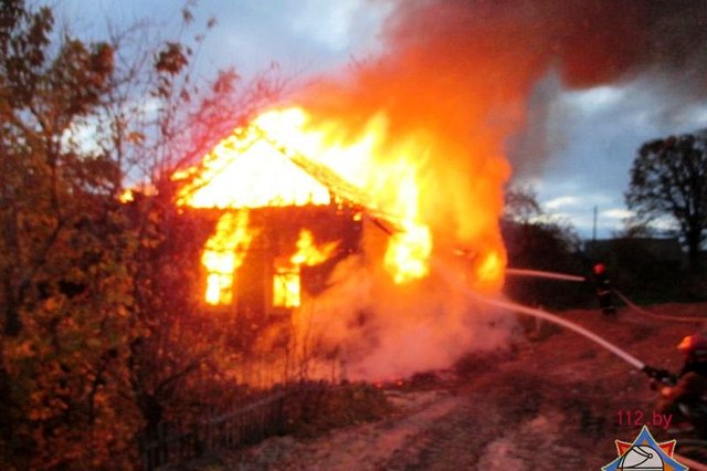 Частный дом сгорел в Могилёве: обошлось без жертв