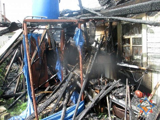 Сжигал мусор, а сжёг сарай – в Могилёве случился пожар 