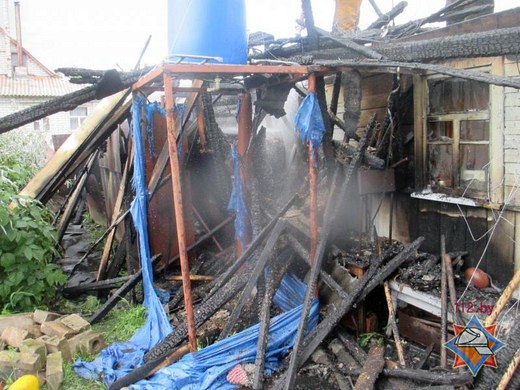 Сжигал мусор, а сжёг сарай – в Могилёве случился пожар 