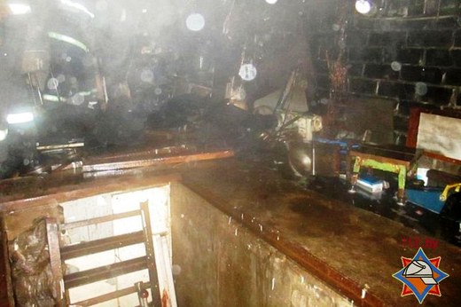 По переулку Качалова загорелся гараж – пострадал «Фольксваген Джетта»