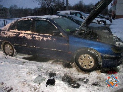  Легковой автомобиль загорелся в Могилёве из-за короткого замыкания проводки 