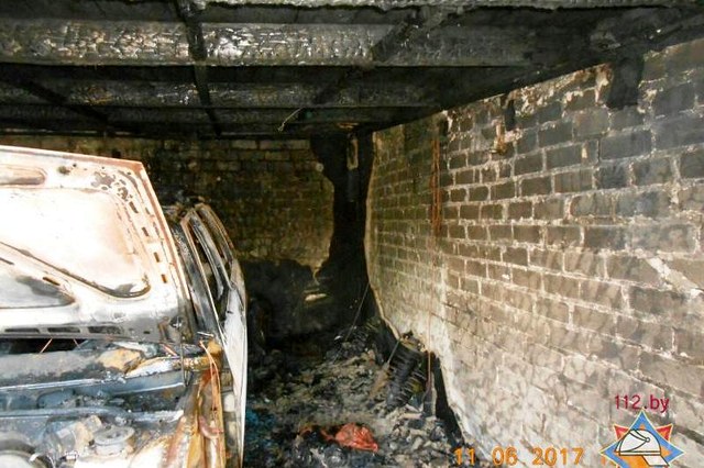 Два пожара в Могилёве: горели неэксплуатируемое здание и гараж 