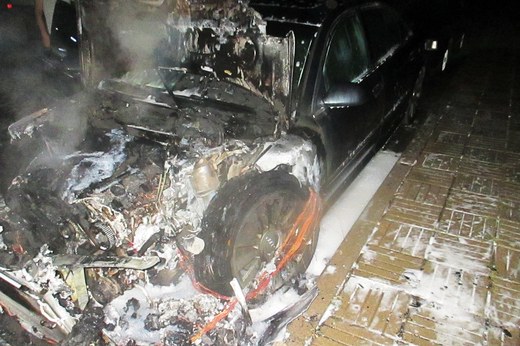 В результате пожара в Могилёве пострадали два автомобиля