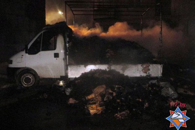 На улице Космонавтов горел грузовой автомобиль «Фиат Дукато»