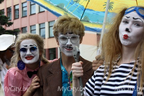 Концерты, митинг, костюмированное шествие, велопробег, салют – в Могилёве утвердили праздничные программы