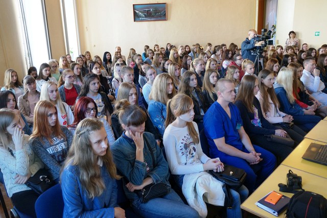 В Могилёве около полусотни школьников посетили занятие по доврачебной помощи  