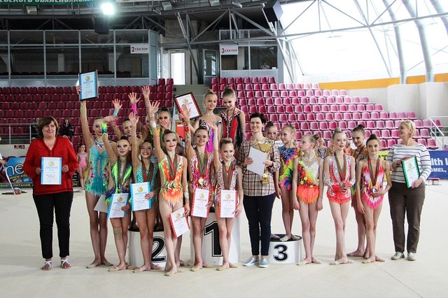 18 медалей. Могилёвские гимнастки результативно выступили на республиканских соревнованиях 