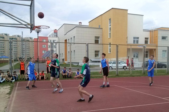 Команда девушек из Могилёва выиграла областные соревнования по стритболу  