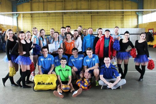 «Мяч над сеткой»: волейбольный турнир собрал в Могилёве 16 команд 