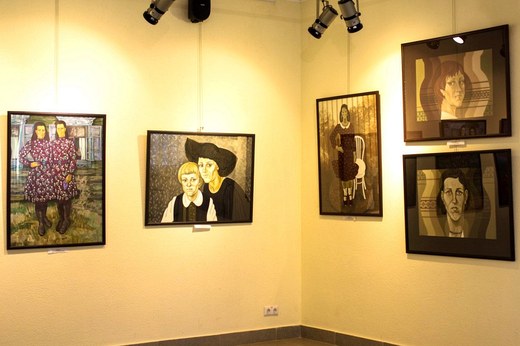 Откровение Галины Кононовой – в Могилёве открылась выставка «Калыска памяці»