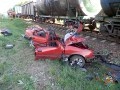 «Опель» столкнулся с грузовым поездом «Унеча-Кричев»: три человека погибли 