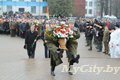 К памятнику воинам-интернационалистам в Могилёве возложили цветы сотни горожан