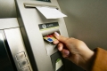 Могилевчанка «облегчила» банковскую карточку знакомого почти на 150 рублей