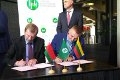 СЭЗ «Могилёв» подписала Соглашения с холдингом «Vakarų medienos grupė» и концерном «SBA» 