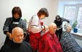 Бесплатное кино и услуги парикмахера: в День пожилого человека могилёвских пенсионеров ждут подарки