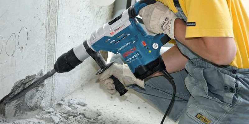 Пока сотрудник ломбарда занимался оценкой принесенного могилевчанином имущества, тот незаметно забрал чужой стройинструмент