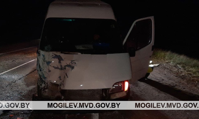 В Могилевском районе столкнулись три автомобиля