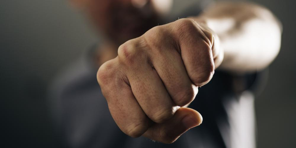 Могилевчанин стал жертвой уличного агрессора