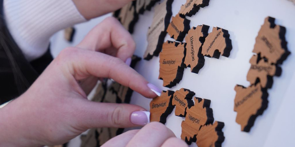 «Ведаю Беларусь»: в Могилеве прошел областной этап чемпионата по скоростной сборке спилс-карт Беларуси 