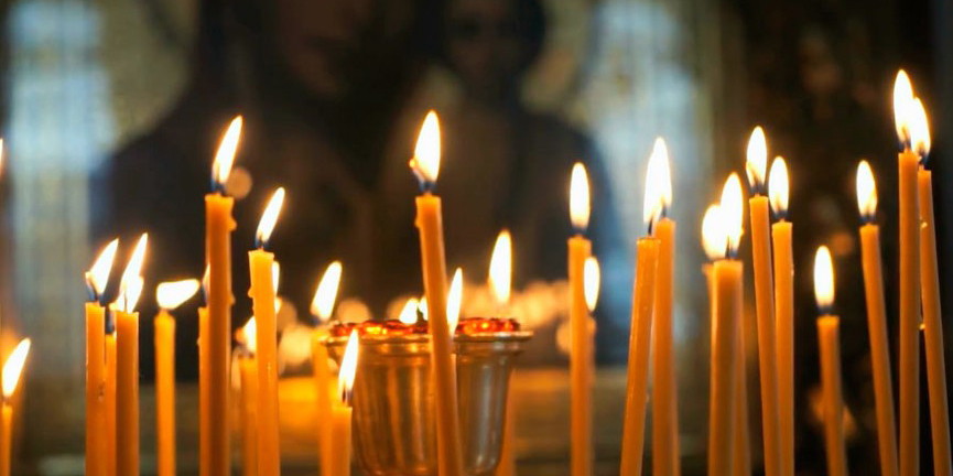 Пенсионерка обокрала в соборе могилевчанку. Произошедшее попало на видео