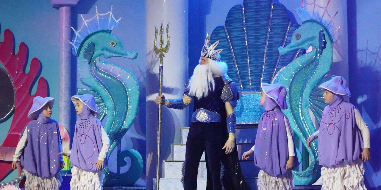 В Могилеве прошел новогодний праздник для детей-сирот, детей, оставшихся без попечения родителей