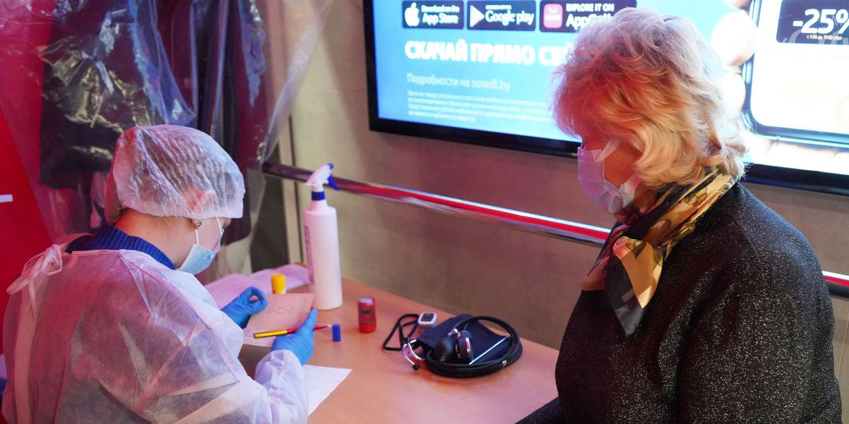 Выездные пункты вакцинации против инфекции COVID-19 продолжают работать в Могилеве 