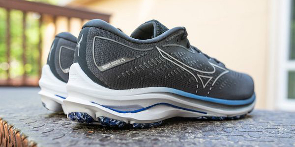 Могилевчанин, уходя из гостей, прихватил с собой чужую обувь &mdash; как оказалось, дорогостоящую