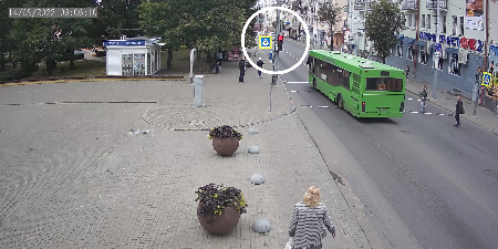 В Могилеве автобус едва не сбил пешеходов