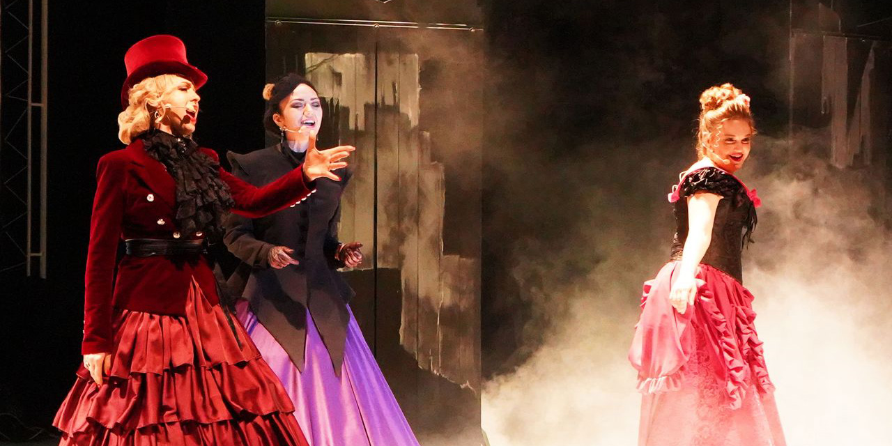 Мюзикл-детектив «Джек-Потрошитель» представил в Могилеве минский Молодежный театр эстрады