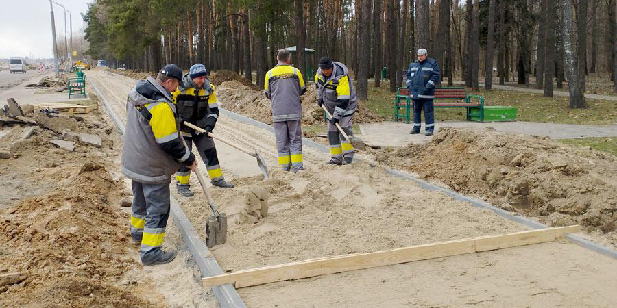 Расширение проезжей части, тротуары с велодорожками: второй этап реконструкции улицы Бялыницкого-Бирули начался в Могилеве