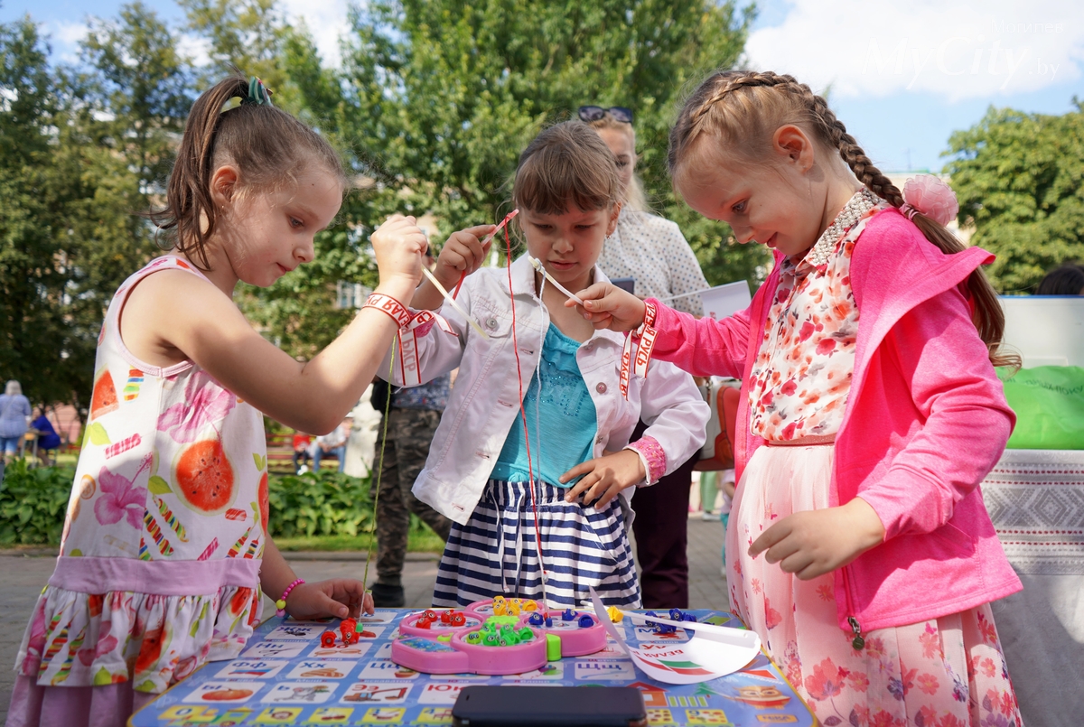 Городской праздник «Здравствуй, школа!» прошел в Могилеве 