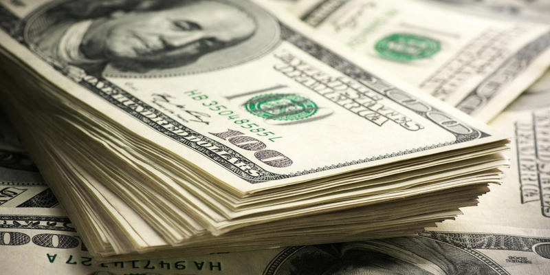 Могилевчанин взял 6 тыс. долларов задатка за продажу дома, но обманул покупательницу