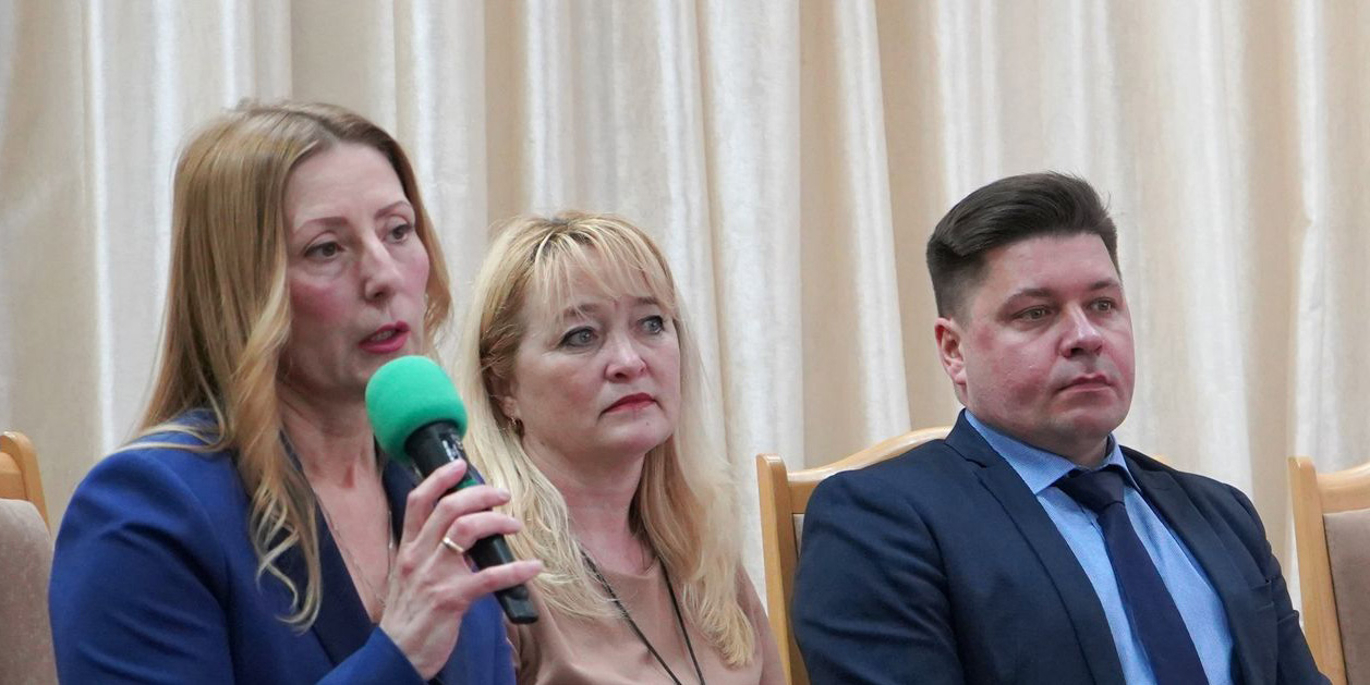 Как узнать, что в окружении ребенка есть закладчик наркотиков, рассказали на семинаре в Могилеве 