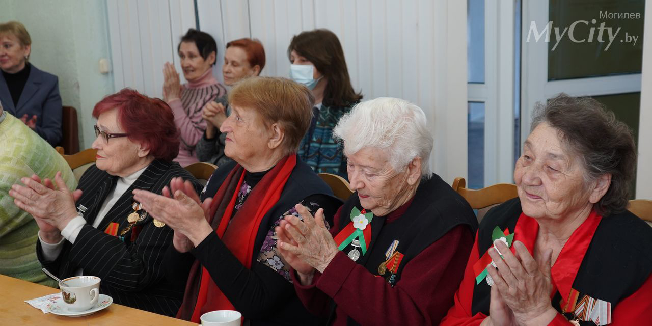 Встреча с узниками фашистских концлагерей прошла в Могилевском горисполкоме