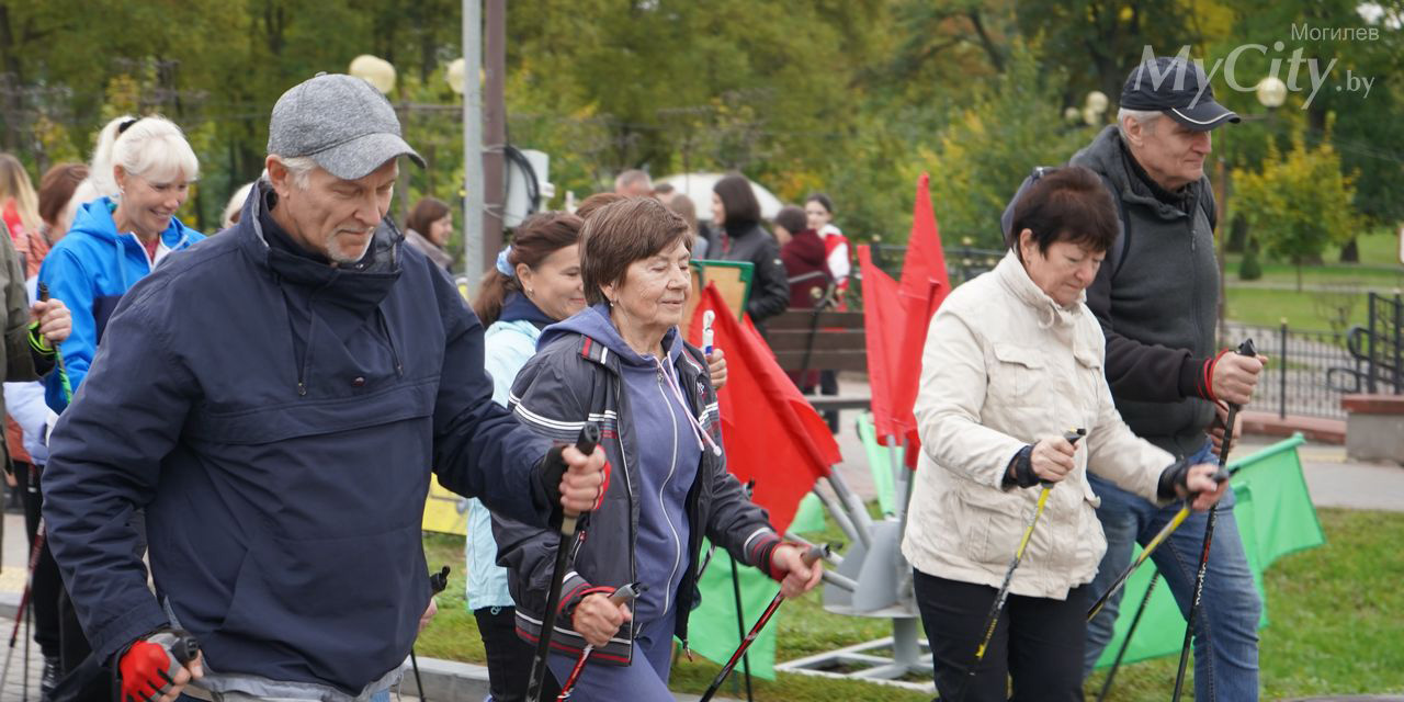 В Подниколье состоялся марафон по скандинавской ходьбе