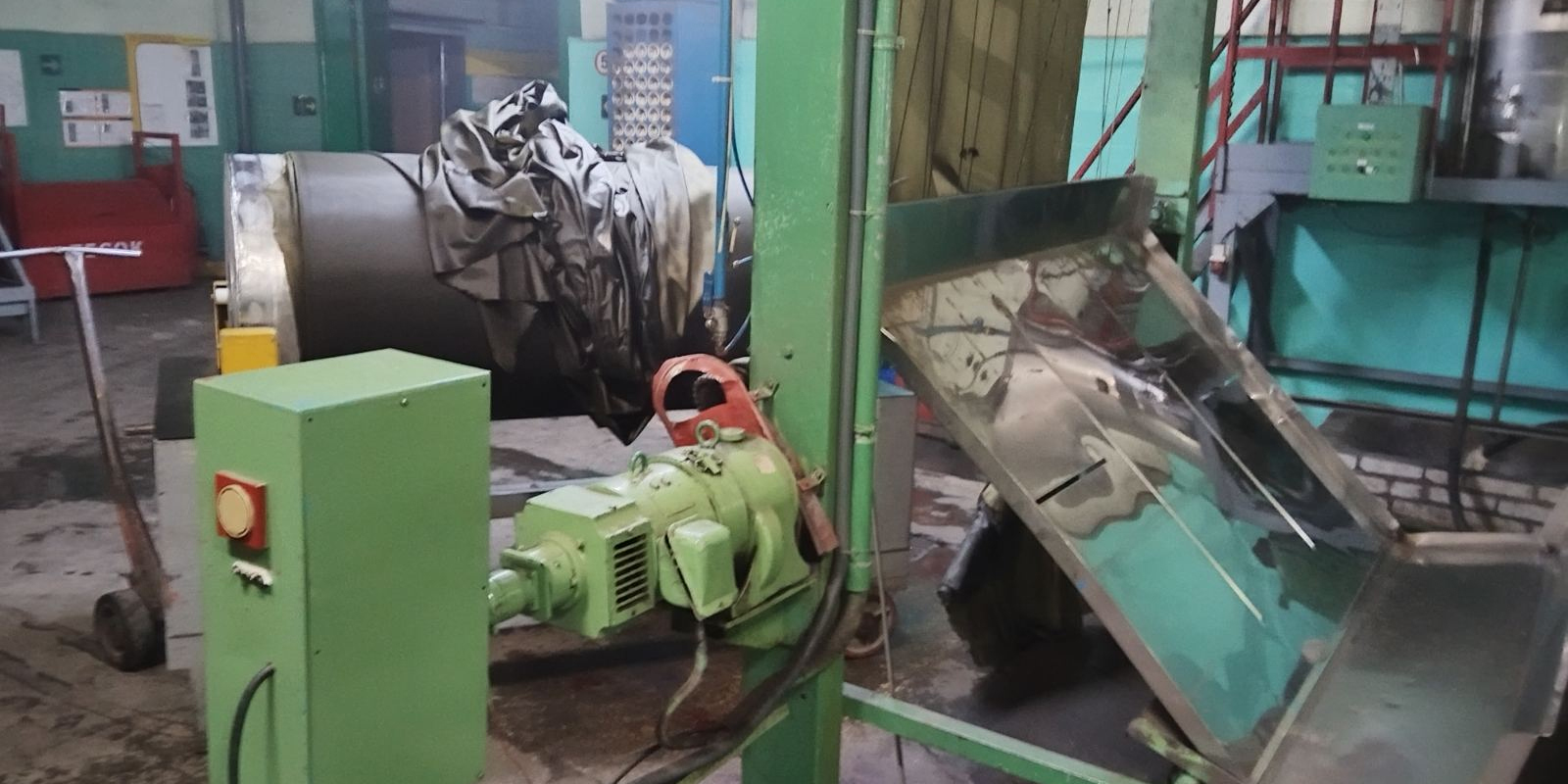 Руку могилевчанки зажало в сушильной машине &mdash; понадобилась помощь спасателей