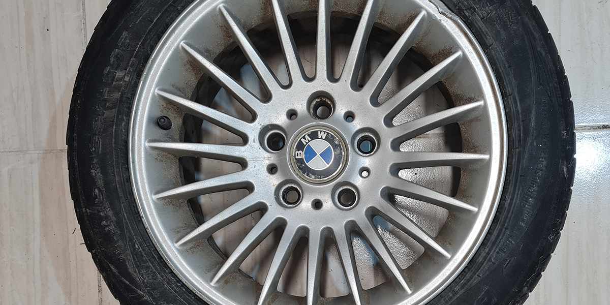 Могилевчанин «поменялся» автомобильными колесами 