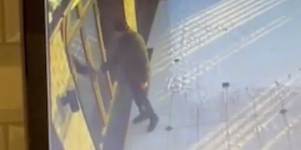 Могилевчанка оставила входную дверь открытой и лишилась крупной суммы денег